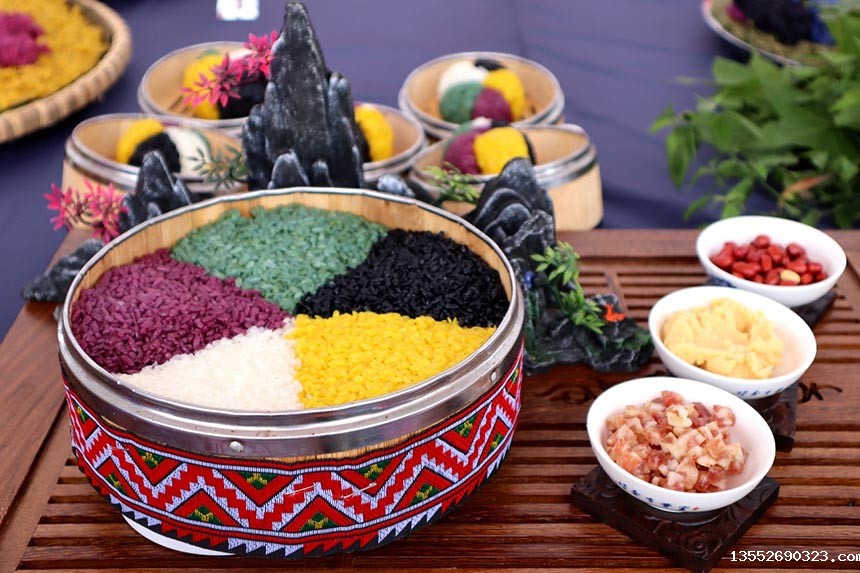 五色糯米饭。谢倩摄