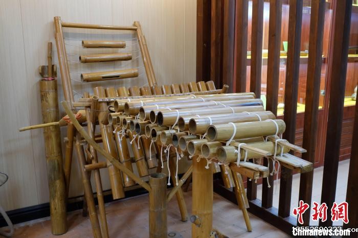 乐器馆内陈列的传统民族乐器。 刘俊聪 摄