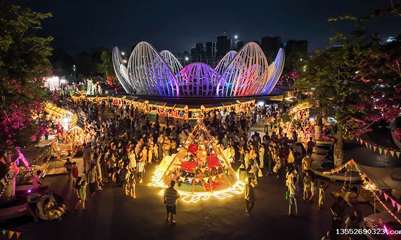 活动现场热闹非凡。梁棋、彭薏 摄